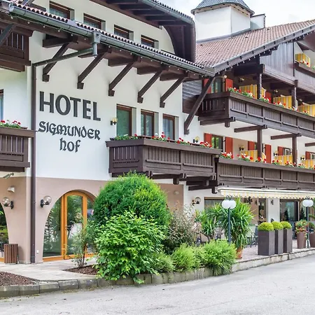 Sigmunderhof 3*